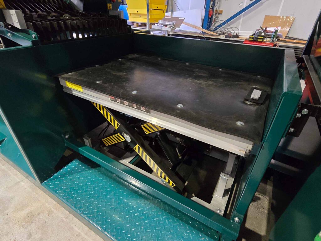 08 blom opmeer restone elektrische palletiseer unit machinaal straten